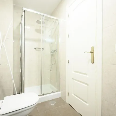 Apartment Capitan, 1 Bedromm, Center & By 10tsea Fuengirola