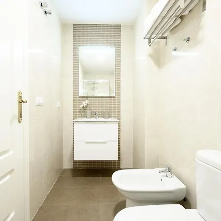 Capitan, 1 Bedromm, Center & By 10tsea Apartment