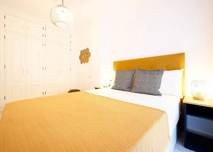 Capitan, 1 Bedromm, Center & By 10tsea Fuengirola