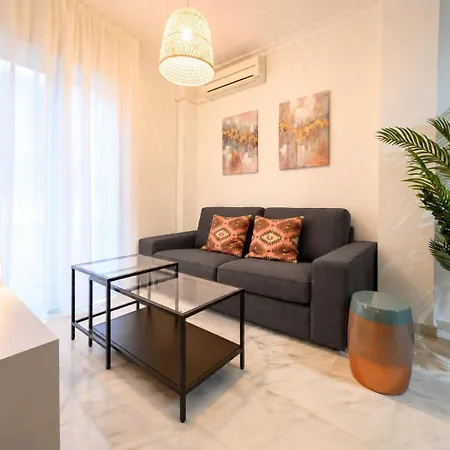 Capitan One-bedroom Center & By 10tosea *